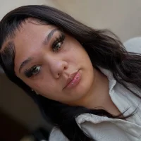 Titslightskin's Avatar Pic