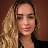 Slika avatara modela JuicyMillena