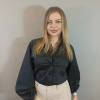 Gambar Profil LynetteBann