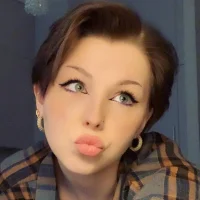 lunavoid's Profile Pic