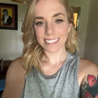 taylorb1257's Offline Chat Room