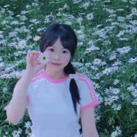 yuki-888 Adlı Modelin Avatarı