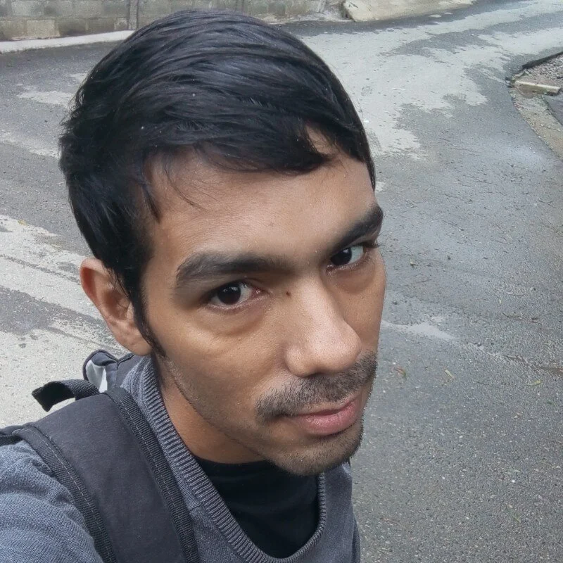 JohanyLatino live cam profile