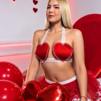 Carolineve