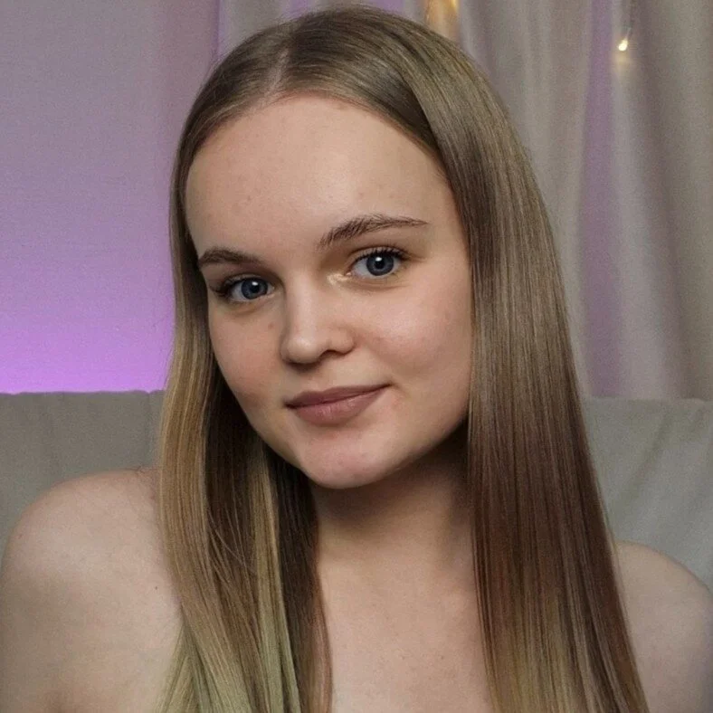 GloryRedisson Stripchat profile image