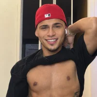 soyander03_'s Avatar Photo
