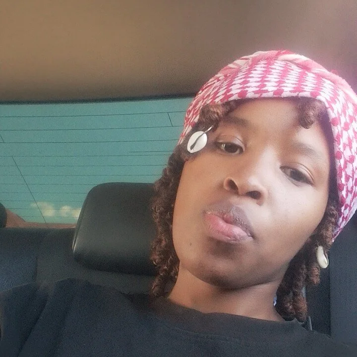 Red_berry profile photo