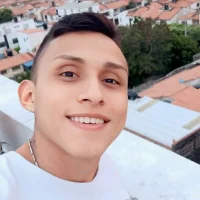 Fantasy_red_'s Profile Pic