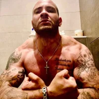 inkviziciq1's Avatar Pic