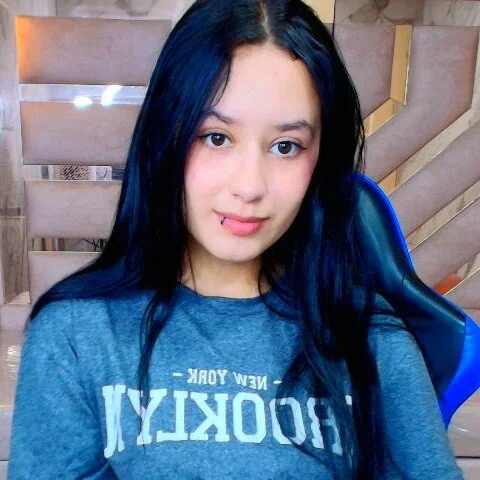 Aleja_r_ Stripchat profile image