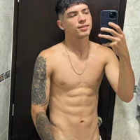 Theo_Levis's Profile Pic