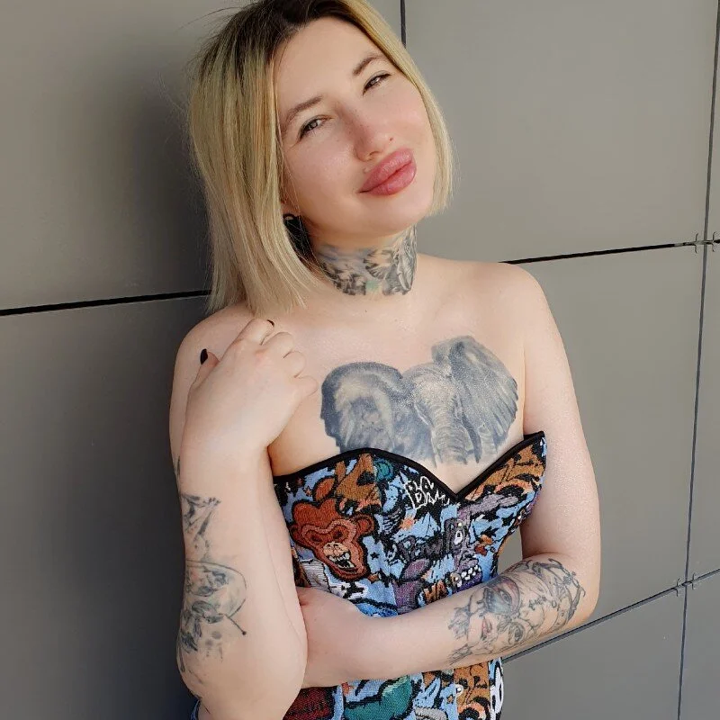SexyMilaVet