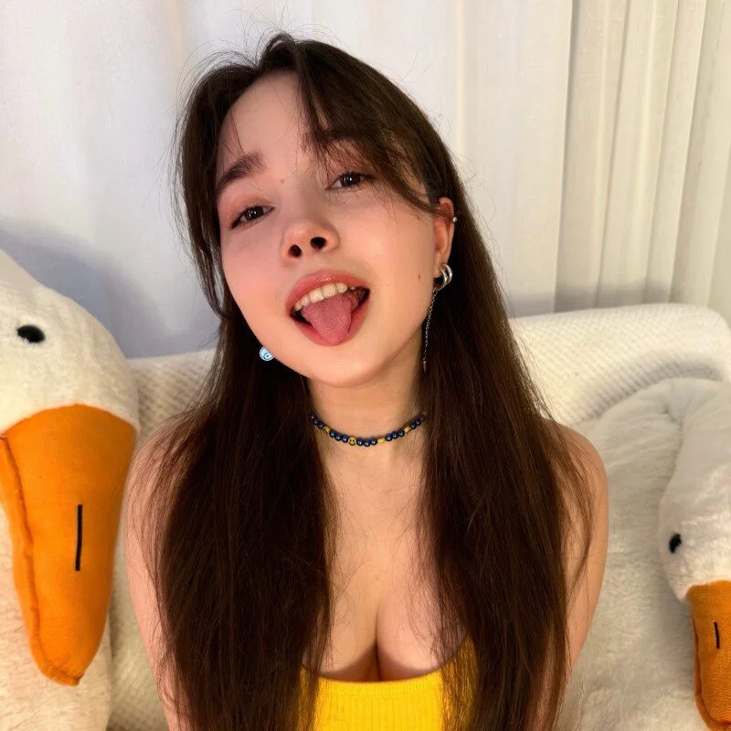 PlumyBun Stripchat profile image