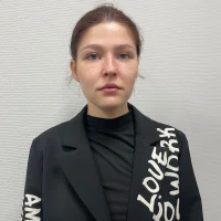 SallyRuiz Φωτ, Προφίλ