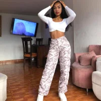 Manela21's Profile Pic