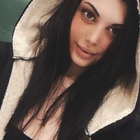 Elizabettalee's Avatar Pic