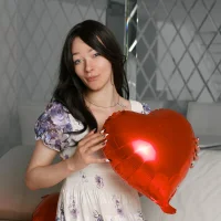 Alina_Cute_ Φωτ, Προφίλ