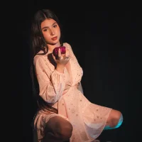 LilyHartt's Avatar Pic