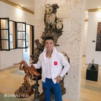 LatinHot25's Profile Pic