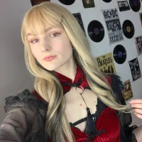 Ivy_Cherrys profilbillede