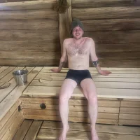 Zdjęcie profilowe modela EmittingDebater