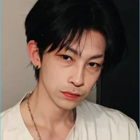 Hideen-real-face এর প্রোফাইল ছবি