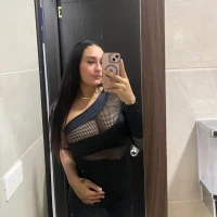 zoe0223's Profile Pic