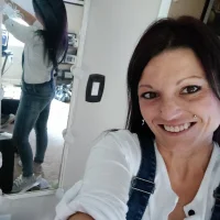 Gambar Profil Nicolesfootjobs