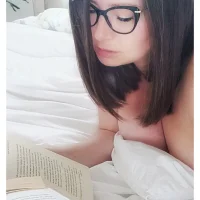 Gambar Profil Annalyah