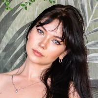 RoxieVamp's Avatar Photo