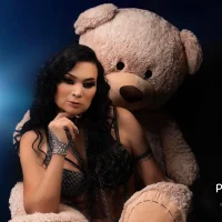 Gambar Profil NikitaWilde