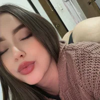 Cloee222's Profile Pic