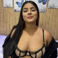 saara_goomezz_