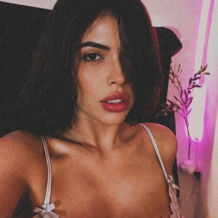 Alessandra_Blake