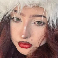 Slika avatara modela AriaWet