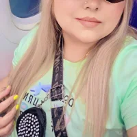 HORNY_MOMM webcam
