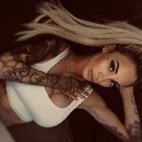 RedhotBomba 的個人資料圖片