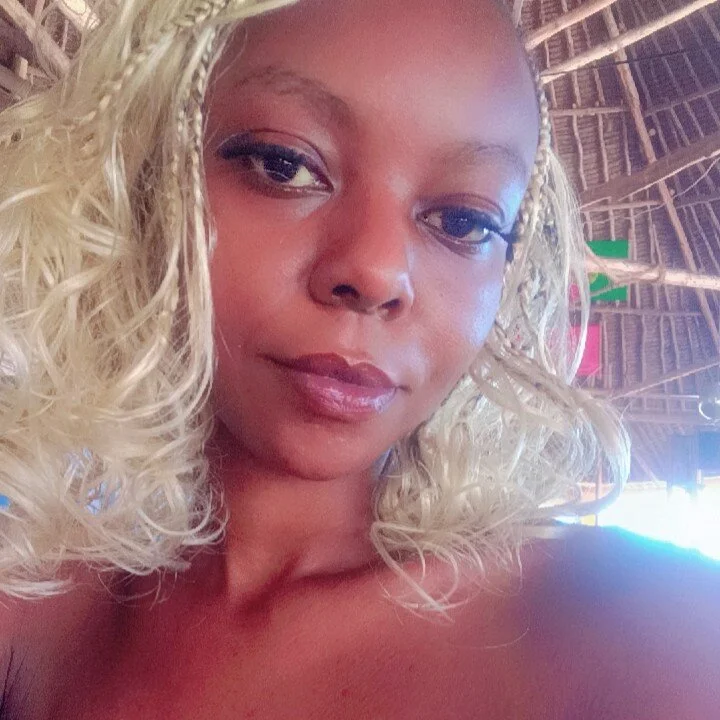 cutesy_tina profile photo