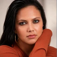 IvyLane69's Avatar Pic