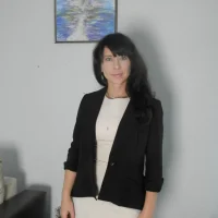 Gambar Profil Stella_Hill