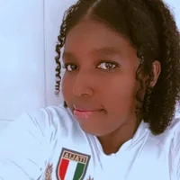 LuuSouzaa's Avatar Pic