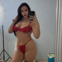 Maya_Collins