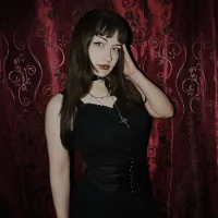 Zdjęcie profilowe modela PollyCrystal