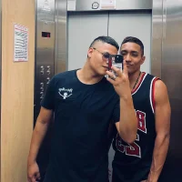 Axel_Thiago's Profile Pic