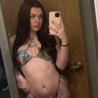 AngelLips332's Profile Pic