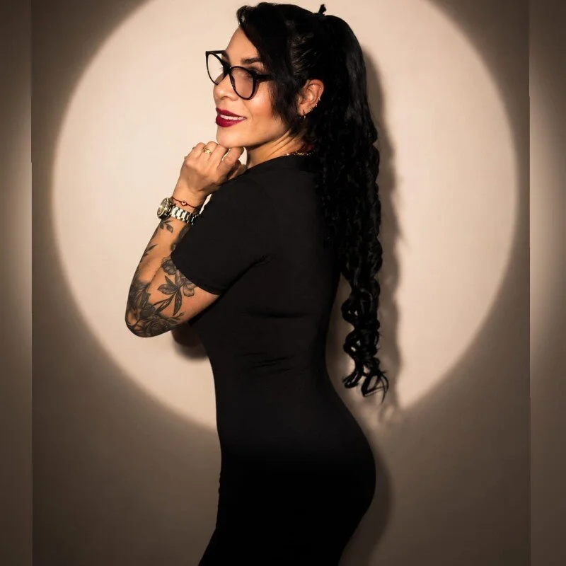 mia_velvet1