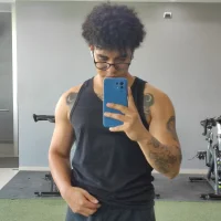 macguiver22 的个人资料图片