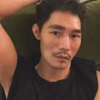jj300's Profile Pic