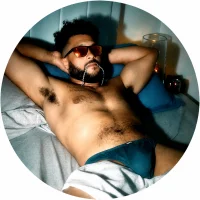 HornyStr8Freakのアバター写真