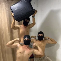 3hornys-straights' Avatar Pic